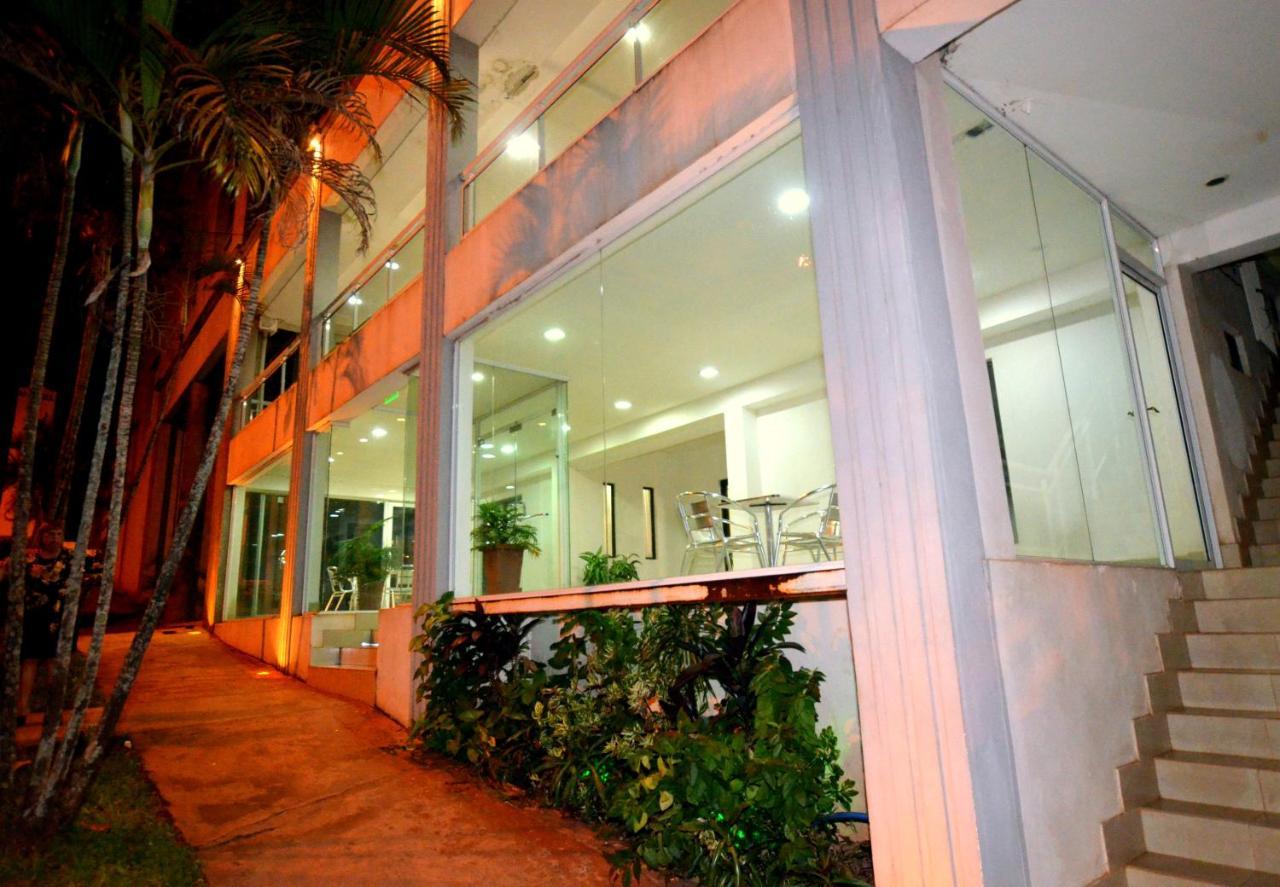Hosteria Casa Blanca Iguazu Puerto Iguazu Ngoại thất bức ảnh